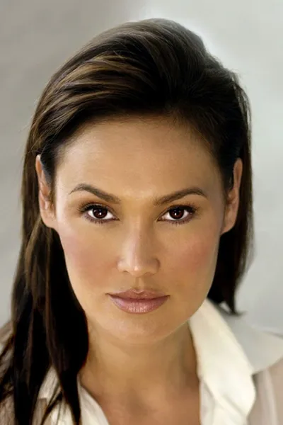 Tia Carrere